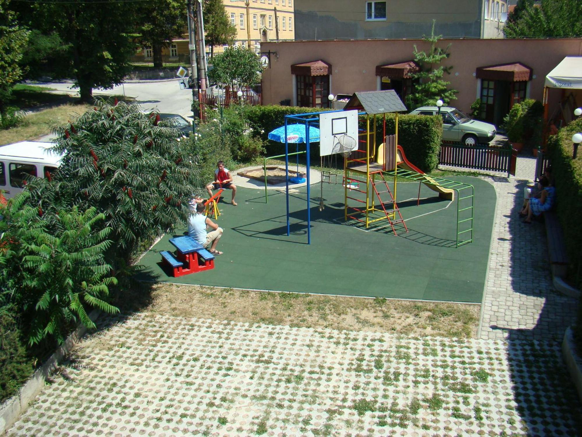 Penzion Areal Zamma Rožňava Zewnętrze zdjęcie